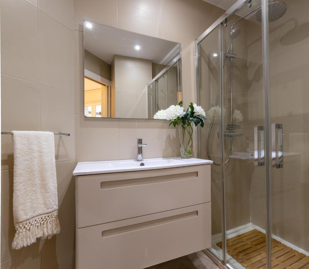 Bilbao Plaza Campuzano De Bilbao Suites, Elegante Y Centrico Exteriör bild